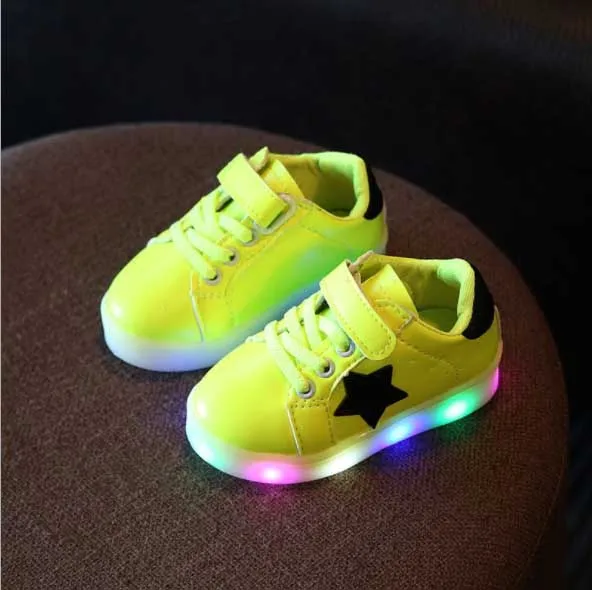 Star Barn Tændte Sko Piger træner Drenge tenis Farverige Skær Børn Sneakers mærke Lysende lejligheder Enfant Sko LED støvler
